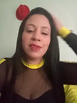 LeilaTaylor online show from December 19, 2025, 2:02 pm