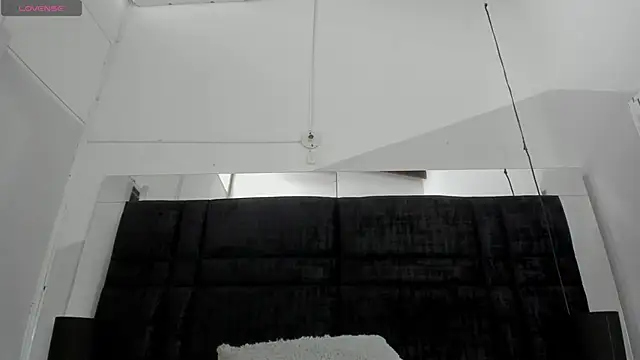 Snapshot of EmmadaSilva chatting on May 15, 2026, 7:10 pm EmmadaSilva online show from May 15, 2026, 7:10 pm