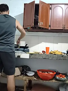 Snapshot of Catalina_Bairon chatting on November 13, 2025, 12:42 am Catalina Bairon online show from November 13, 2025, 12:42 am