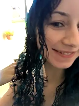 Meiii27 online show from May 8, 2026, 2:22 pm