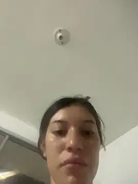 Snapshot of BabyVee_angels chatting on November 18, 2025, 5:23 am BabyVee angels online show from November 18, 2025, 5:23 am