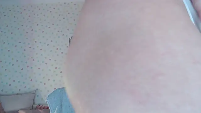 little paw  online show from November 16, 2025, 5:35 am