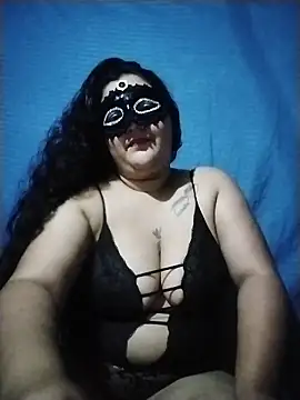 Snapshot of kloe_leon02 chatting on November 3, 2025, 4:14 am kloe leon02 online show from November 3, 2025, 4:14 am