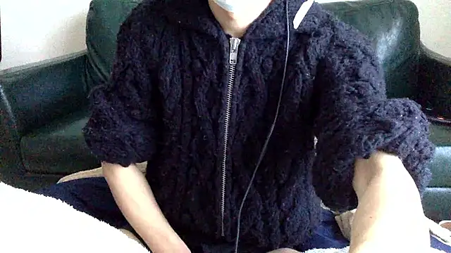 Snapshot of gen___ chatting on February 4, 2026, 5:57 am gen online show from February 4, 2026, 5:57 am