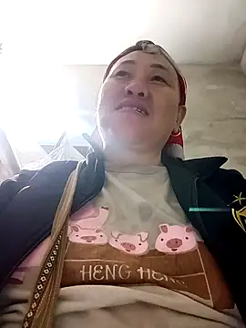 Snapshot of chich-bong chatting on November 15, 2025, 3:19 pm chich-bong online show from November 15, 2025, 3:19 pm