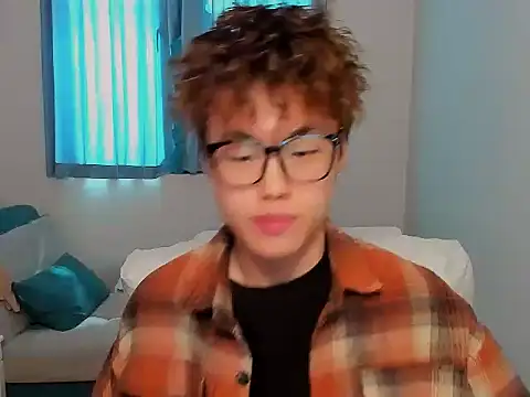 L1kuto online show from October 23, 2025, 5:07 am