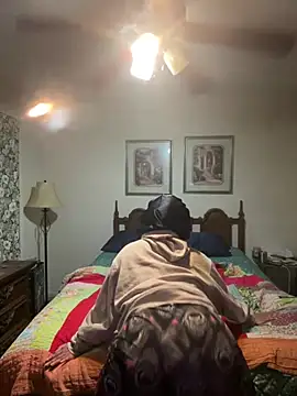 CreammieDelite online show from February 25, 2026, 12:20 am