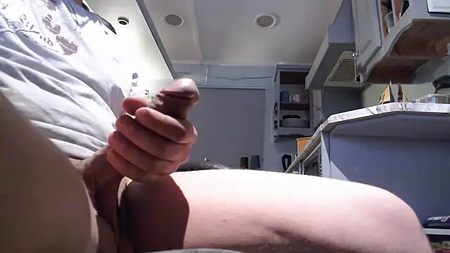 Snapshot of randomanuk chatting on January 12, 2026, 2:50 am randomanuk online show from January 12, 2026, 2:50 am