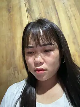 love pusy09 online show from April 28, 2026, 9:14 am