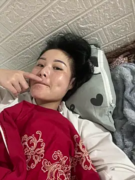 Snapshot of Emma_sexy98 chatting on December 18, 2025, 3:29 pm Emma sexy98 online show from December 18, 2025, 3:29 pm