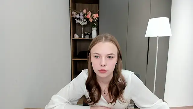 Snapshot of OmaBolnick chatting on October 23, 2025, 12:26 pm OmaBolnick online show from October 23, 2025, 12:26 pm