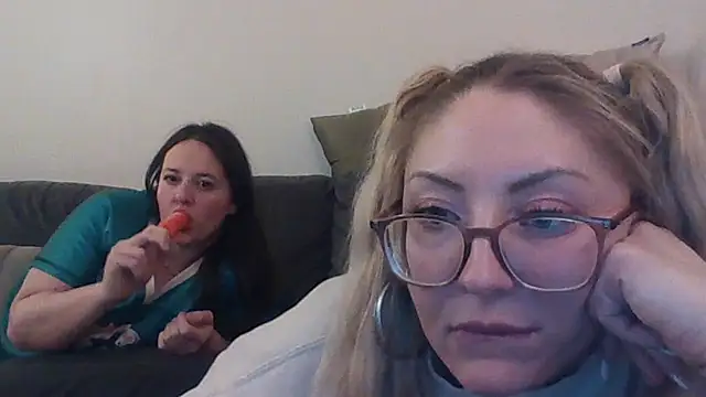 assstrogirl online show from November 10, 2025, 5:28 am