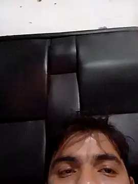 Snapshot of Colos01 chatting on October 23, 2025, 8:51 pm Colos01 online show from October 23, 2025, 8:51 pm