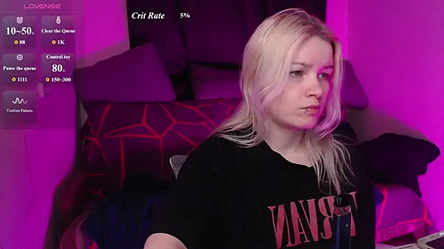 CherryNight6 online show from May 5, 2026, 9:12 pm