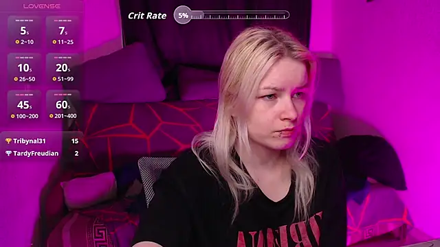 CherryNight6 online show from May 6, 2026, 9:09 pm