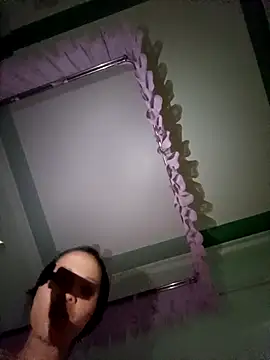 Snapshot of LylyCii69 chatting on October 30, 2025, 1:34 pm LylyCii69 online show from October 30, 2025, 1:34 pm