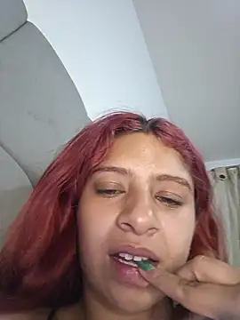 Lunatemptress4 online show from January 9, 2026, 1:30 am