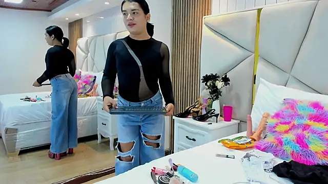 SweetKata  online show from December 5, 2025, 11:41 am