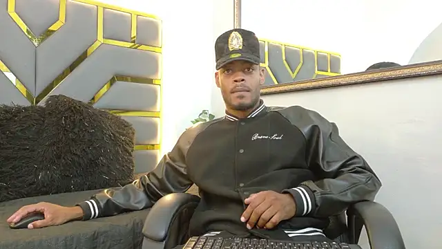 Neytanmalcon online show from November 4, 2025, 9:03 pm