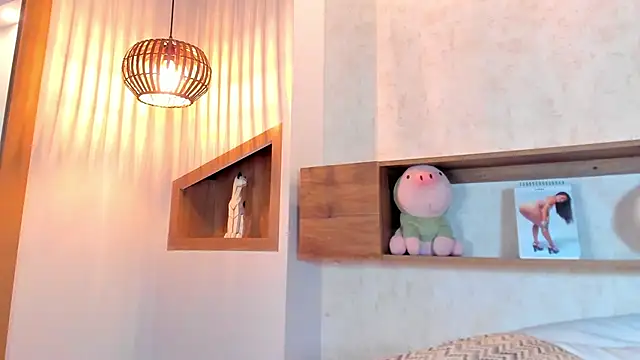 sophie duval online show from February 3, 2026, 2:53 am