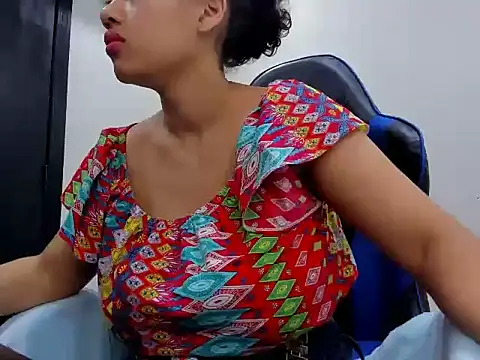 agata18  online show from January 10, 2026, 12:29 pm