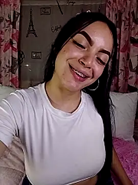 Snapshot of Nuvi_jonhs chatting on October 24, 2025, 1:13 am Nuvi jonhs online show from October 24, 2025, 1:13 am