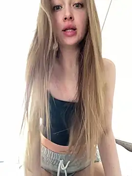 Snapshot of Angel_hotyy chatting on April 4, 2026, 2:14 pm Angel hotyy online show from April 4, 2026, 2:14 pm