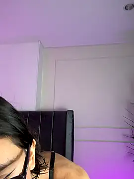 Snapshot of imsofi_kf chatting on November 28, 2025, 5:15 pm imsofi kf online show from November 28, 2025, 5:15 pm