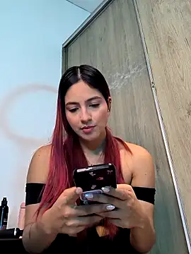 SofiCastro09  online show from November 13, 2025, 5:01 pm