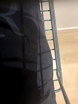 Snapshot of bigDickParis92 chatting on October 28, 2025, 11:51 pm bigDickParis92 online show from October 28, 2025, 11:51 pm