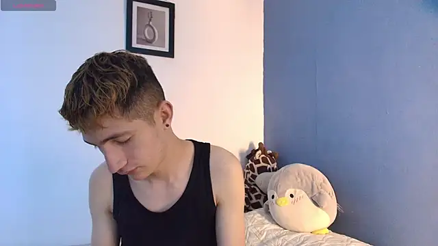 Snapshot of Erick_Taylor3 chatting on June 18, 2026, 7:51 pm Erick Taylor3 online show from June 18, 2026, 7:51 pm