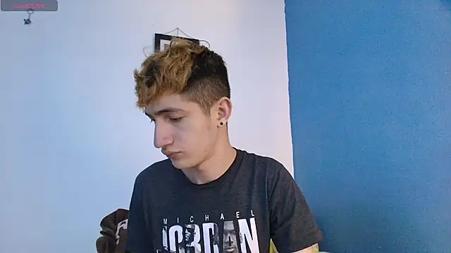 Erick Taylor3 online show from June 27, 2026, 8:36 pm