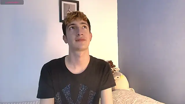 Erick Taylor3 online show from July 14, 2026, 8:14 pm