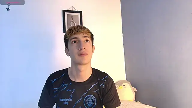 Erick Taylor3 online show from July 16, 2026, 8:26 pm