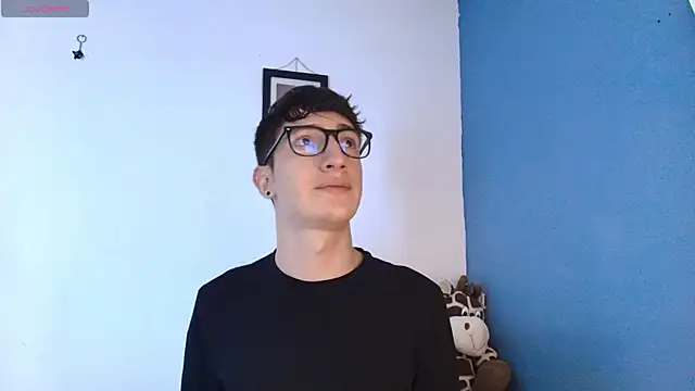 Erick Taylor3 online show from July 27, 2026, 8:27 pm