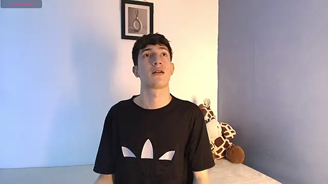Erick Taylor3 online show from July 29, 2026, 9:02 pm
