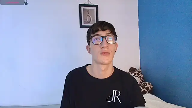 Erick Taylor3 online show from July 31, 2026, 8:08 pm