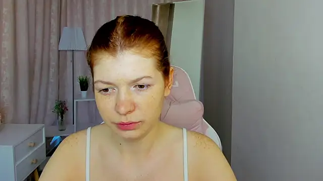 Nika Jonson online show from May 5, 2026, 1:02 am