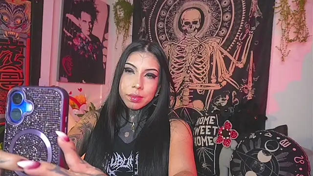 Dalia Vorhees online show from June 9, 2026, 1:39 am