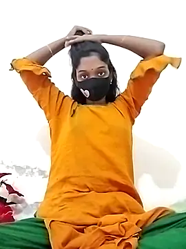 Snapshot of Tushi-10 chatting on December 17, 2025, 6:19 am Tushi-10 online show from December 17, 2025, 6:19 am