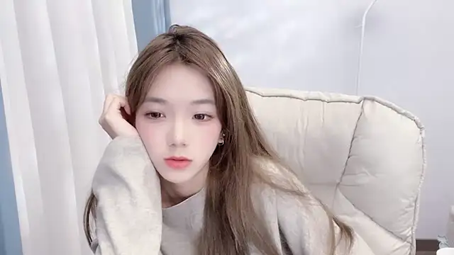 babyting-888- online show from November 3, 2025, 2:18 pm