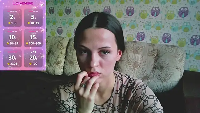 Snapshot of Ilussionmoon chatting on October 23, 2025, 11:20 am Ilussionmoon online show from October 23, 2025, 11:20 am