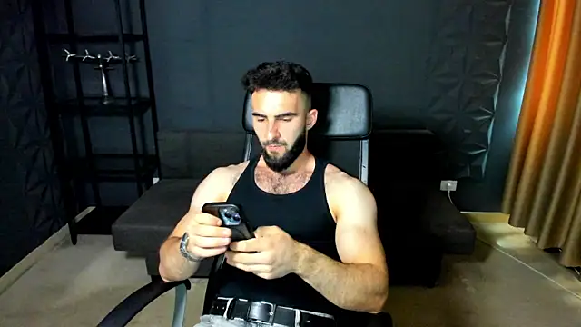 Snapshot of MicahLane chatting on May 20, 2026, 6:19 am MicahLane online show from May 20, 2026, 6:19 am