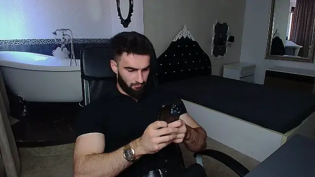 Snapshot of MicahLane chatting on May 24, 2026, 5:01 am MicahLane online show from May 24, 2026, 5:01 am