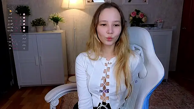 insaneinsomnia online show from November 12, 2025, 9:10 am