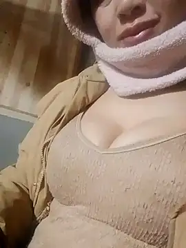 TRIEUTRIEU20 online show from February 10, 2026, 10:14 pm