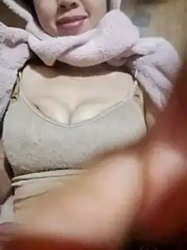 TRIEUTRIEU20 online show from February 12, 2026, 11:00 pm