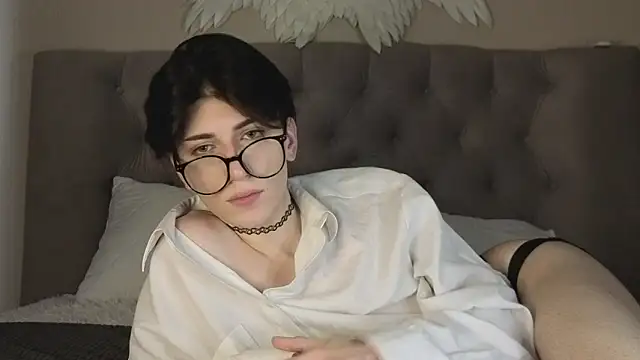 Oliver star boy  online show from January 8, 2026, 8:27 am