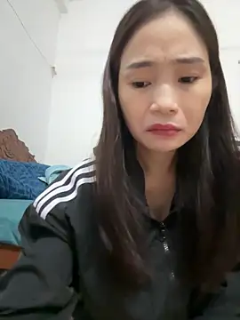 Pig pig11 online show from November 2, 2025, 3:47 pm