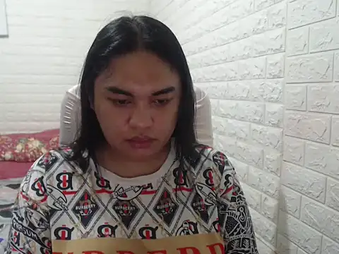 Snapshot of EmpressArci chatting on October 21, 2025, 12:28 pm EmpressArci online show from October 21, 2025, 12:28 pm